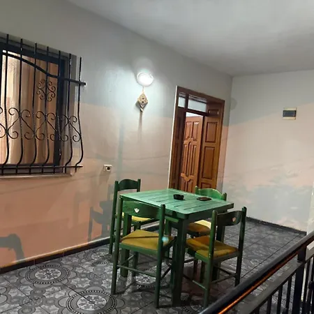 Noemi's * Tirana